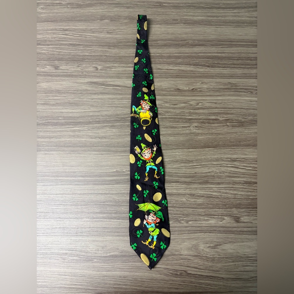 St. Patrick’s Day Leprechaun Pot of Gold Tie